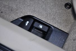 2012款丰田卡罗拉1.8L