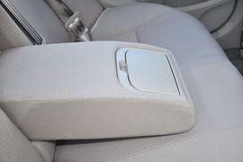 2012款丰田卡罗拉1.8L