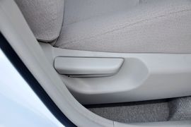 2012款丰田卡罗拉1.8L