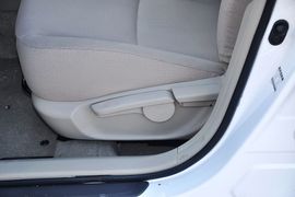 2012款丰田卡罗拉1.8L