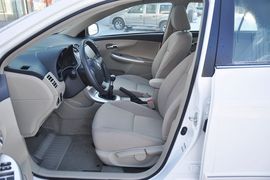 2012款丰田卡罗拉1.8L