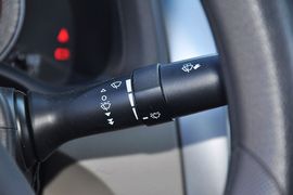 2012款丰田卡罗拉1.8L