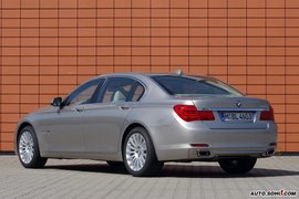 2009款宝马750Li