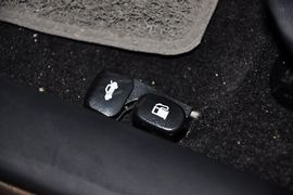 2012款起亚K2