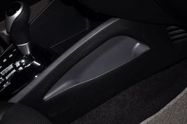 2012款起亚K2