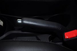 2012款起亚K2