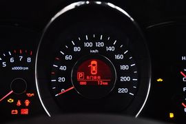 2012款起亚K2