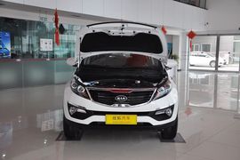 2012款起亚智跑2.0L自动两驱NAVI