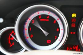 马自达睿翼内饰