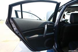 马自达6睿翼内饰