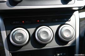 马自达6睿翼内饰