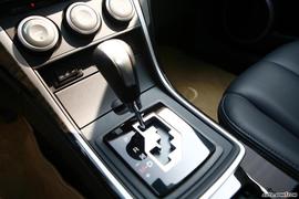 马自达睿翼内饰