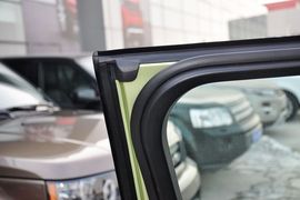 2013款路虎揽胜极光2.0T