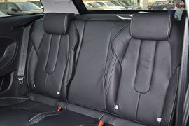 2013款路虎揽胜极光2.0T