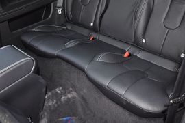 2013款路虎揽胜极光2.0T