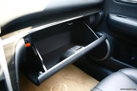 马自达睿翼内饰