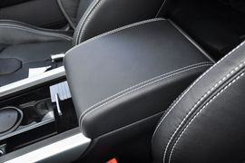 2013款路虎揽胜极光2.0T