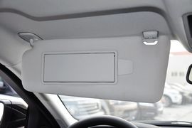 2013款路虎揽胜极光2.0T