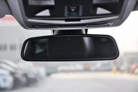 2013款路虎揽胜极光2.0T