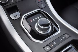 2013款路虎揽胜极光2.0T