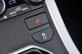 2013款路虎揽胜极光2.0T