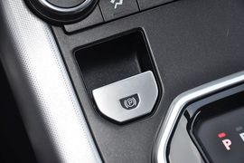 2013款路虎揽胜极光2.0T