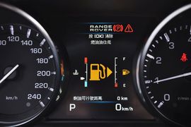 2013款路虎揽胜极光2.0T