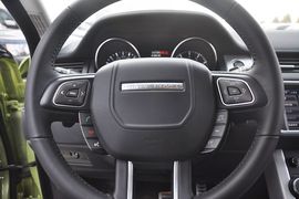 2013款路虎揽胜极光2.0T