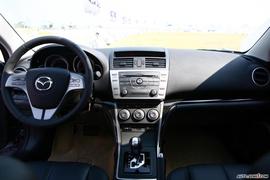 马自达睿翼内饰