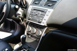 马自达睿翼内饰