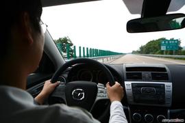 马自达睿翼内饰