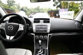 马自达睿翼内饰