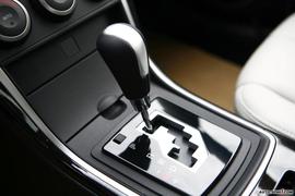 马自达睿翼内饰