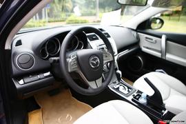 马自达睿翼内饰