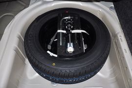 2013款大众全新宝来1.6L手自一体豪华型