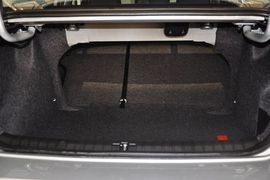 2013款大众全新宝来1.6L手自一体豪华型