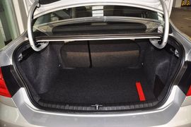 2013款大众全新宝来1.6L手自一体豪华型