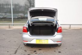 2013款大众全新宝来1.6L手自一体豪华型