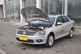 2013款大众全新宝来1.6L手自一体豪华型