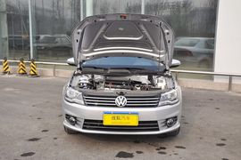 2013款大众全新宝来1.6L手自一体豪华型