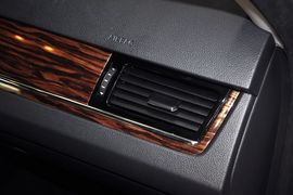 2013款大众全新宝来1.6L手自一体豪华型