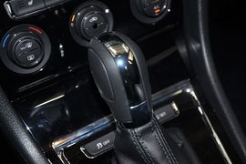 2013款大众全新宝来1.6L手自一体豪华型