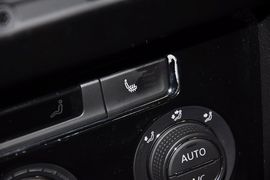 2013款大众全新宝来1.6L手自一体豪华型