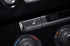 2013款大众全新宝来1.6L手自一体豪华型
