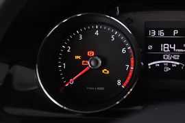 2013款大众全新宝来1.6L手自一体豪华型