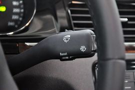 2013款大众全新宝来1.6L手自一体豪华型