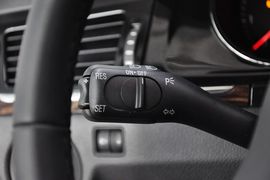 2013款大众全新宝来1.6L手自一体豪华型