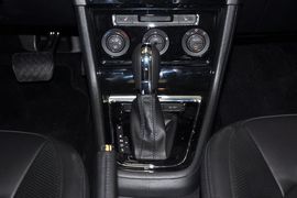 2013款大众全新宝来1.6L手自一体豪华型