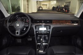 2013款大众全新宝来1.6L手自一体豪华型