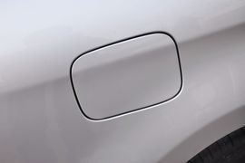 2013款大众全新宝来1.6L手自一体豪华型